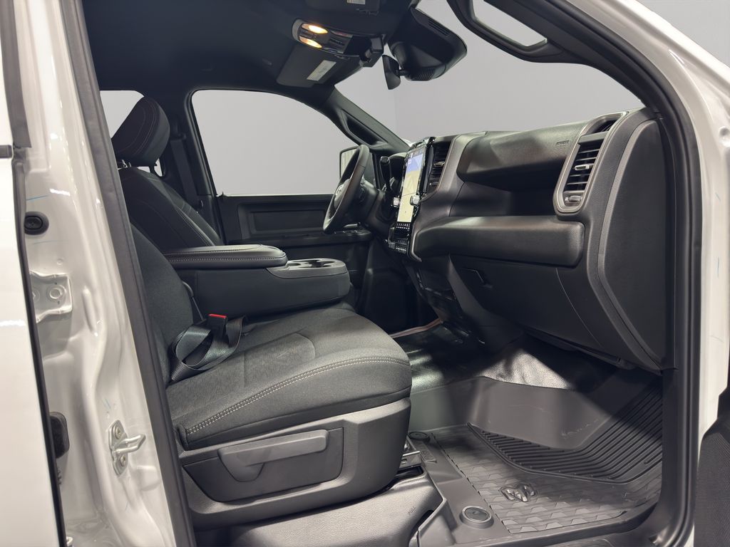 2025 Ram 2500 Tradesman photo 12