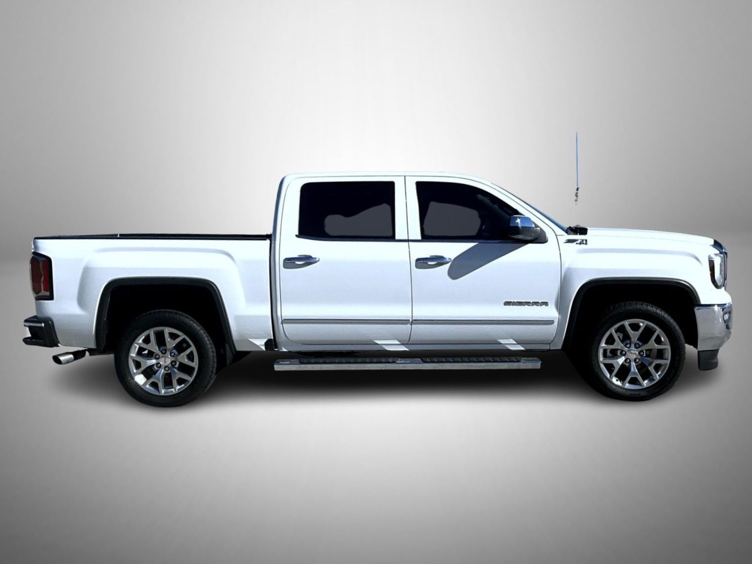 2018 Gmc Sierra 1500 SLT photo 4