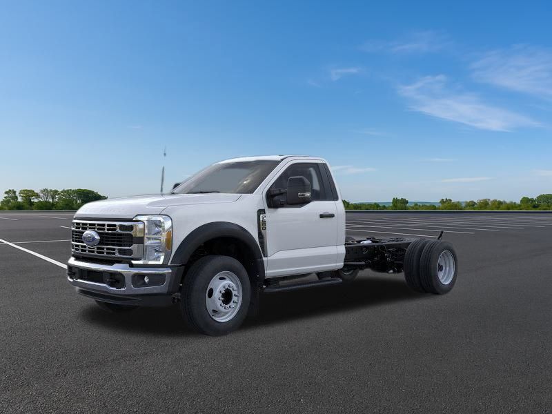 2025 Ford F-600 photo 20