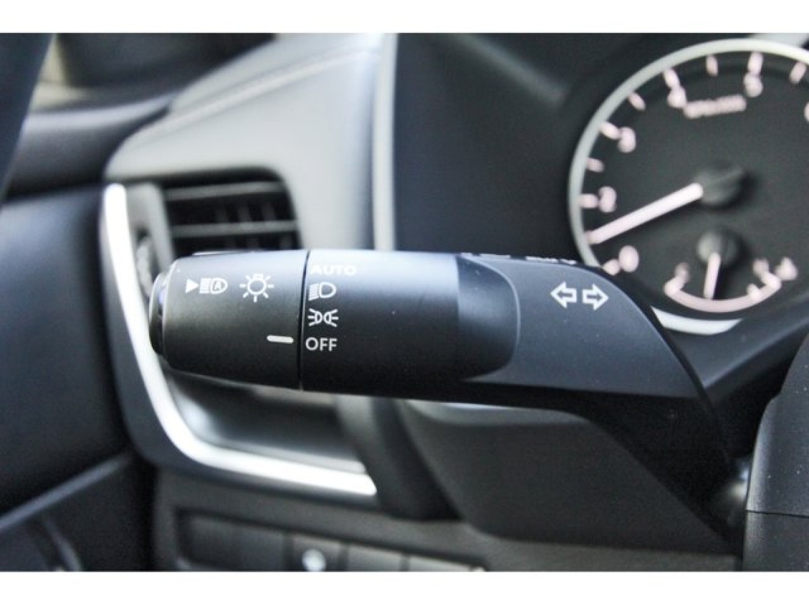 2025 Nissan Rogue SV Silver at Robbins Nissan