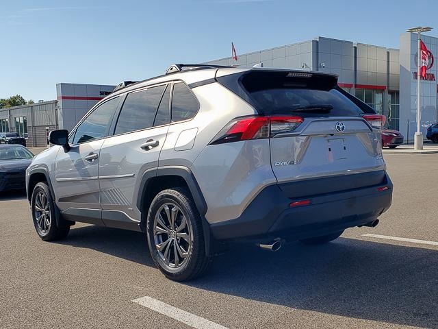 2022 Toyota RAV4 Hybrid XLE Premium photo 5