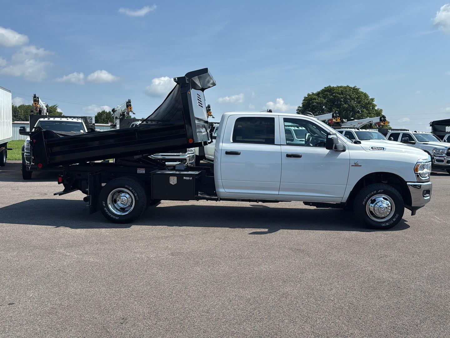 2024 Ram 3500 Tradesman photo 4