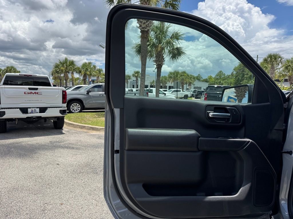 2025 Chevrolet Silverado 1500 photo 16