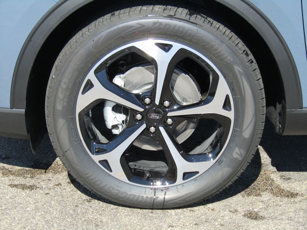 2025 Ford Escape ST-Line Select photo 4