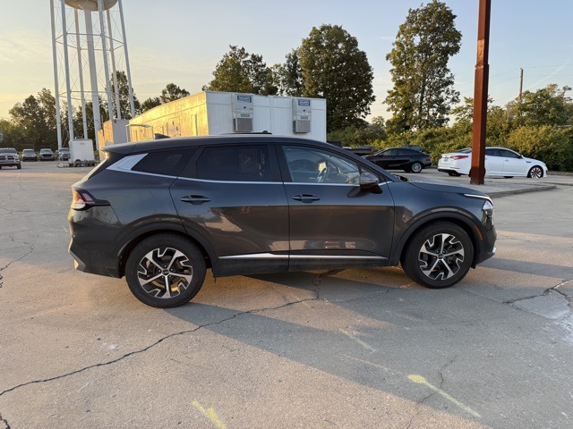 2023 Kia Sportage EX photo 5