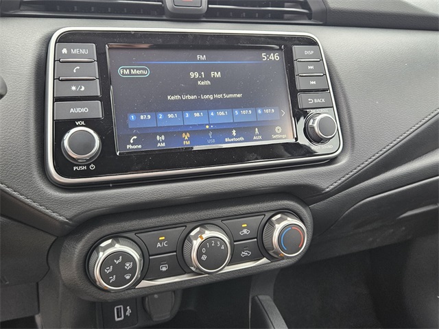 2025 Nissan Versa 1.6 S photo 14