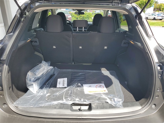2025 Nissan Kicks SV photo 5