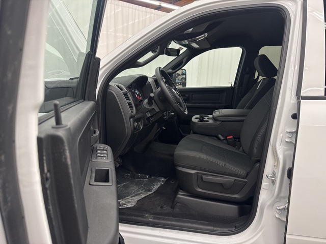 2025 Ram 3500 Tradesman photo 4