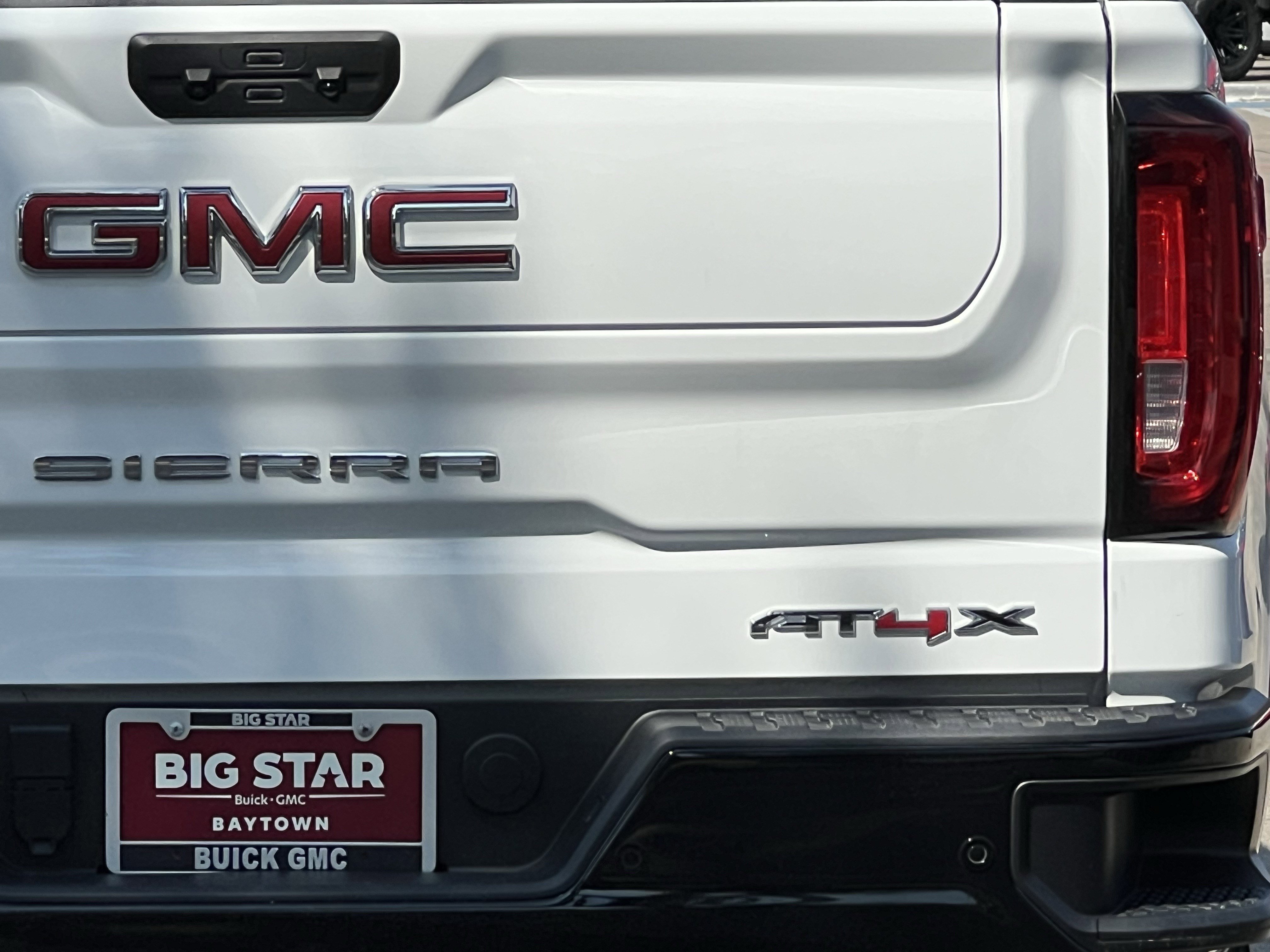 2024 Gmc Sierra 1500 AT4X photo 4