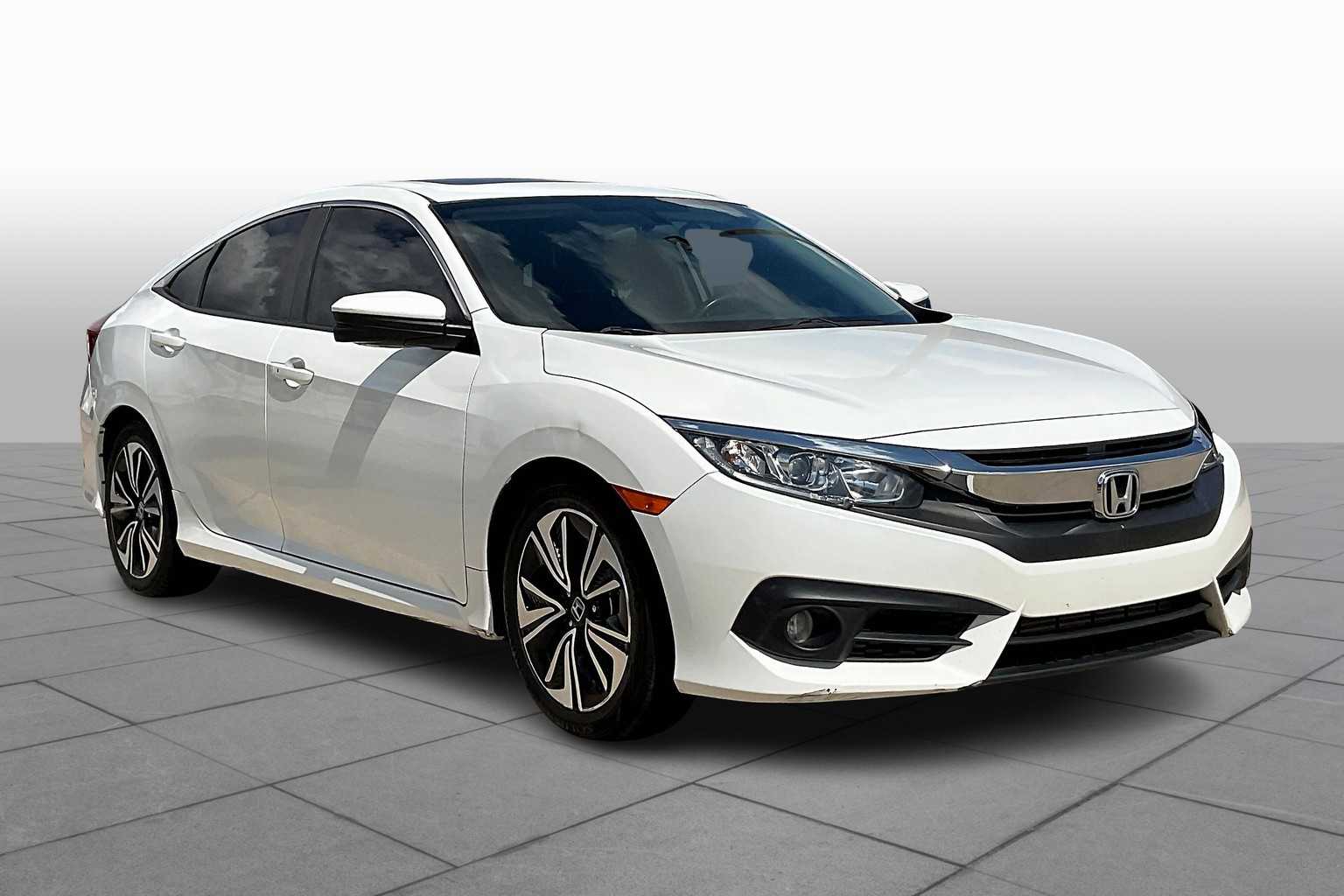 2018 Honda Civic EX-T photo 2