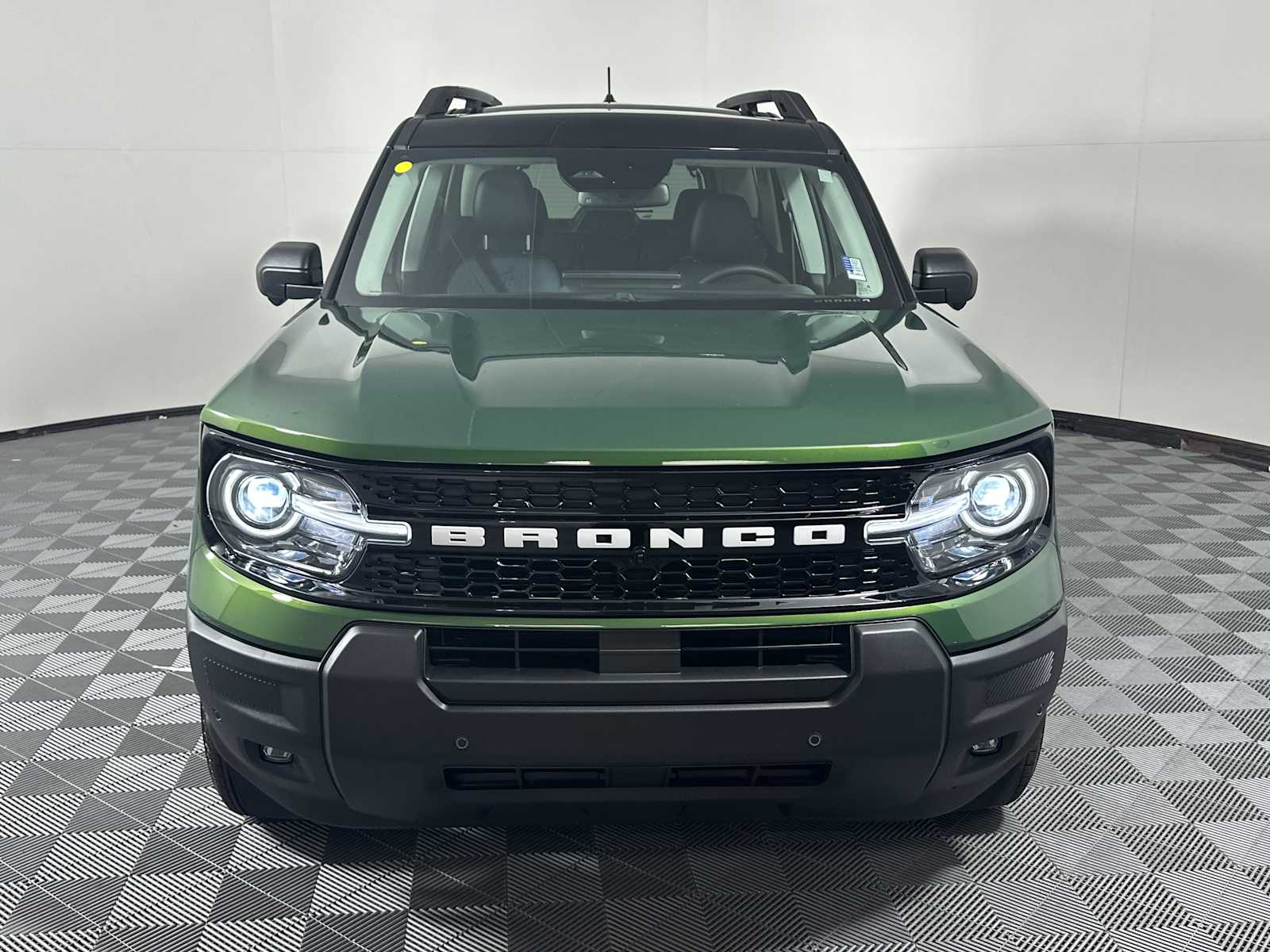 2025 Ford Bronco Sport Outer Banks photo 2