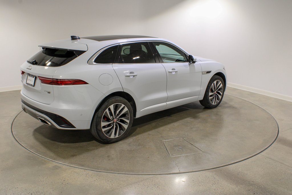 2021 Jaguar F-PACE P400 R-Dynamic S photo 4