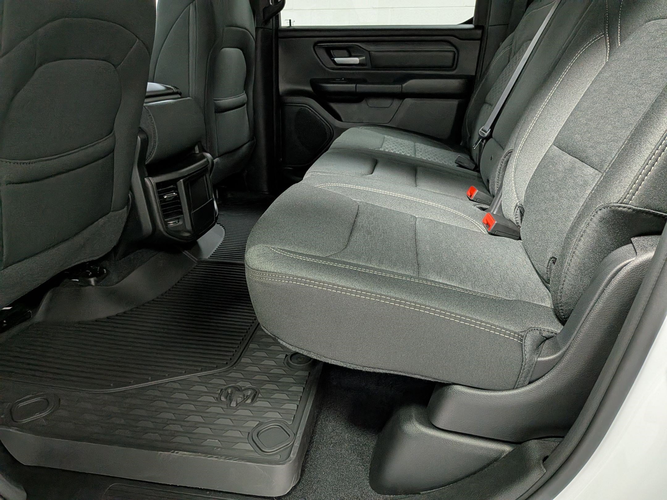 2025 Ram 1500 Tradesman photo 16