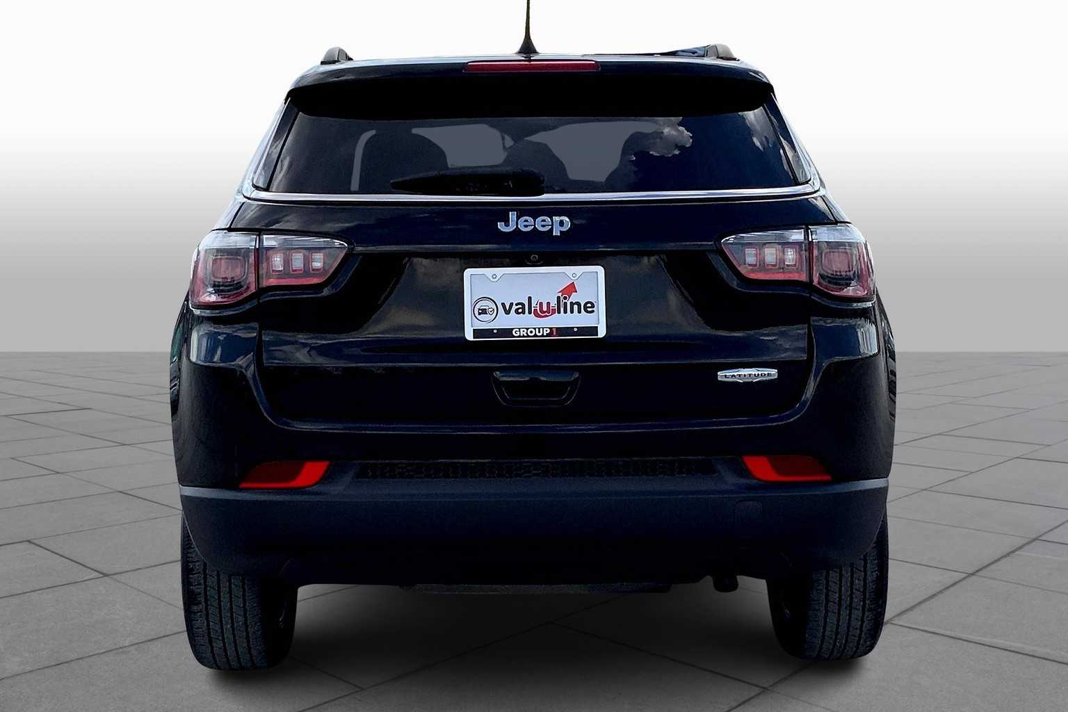 2018 Jeep Compass Latitude photo 4