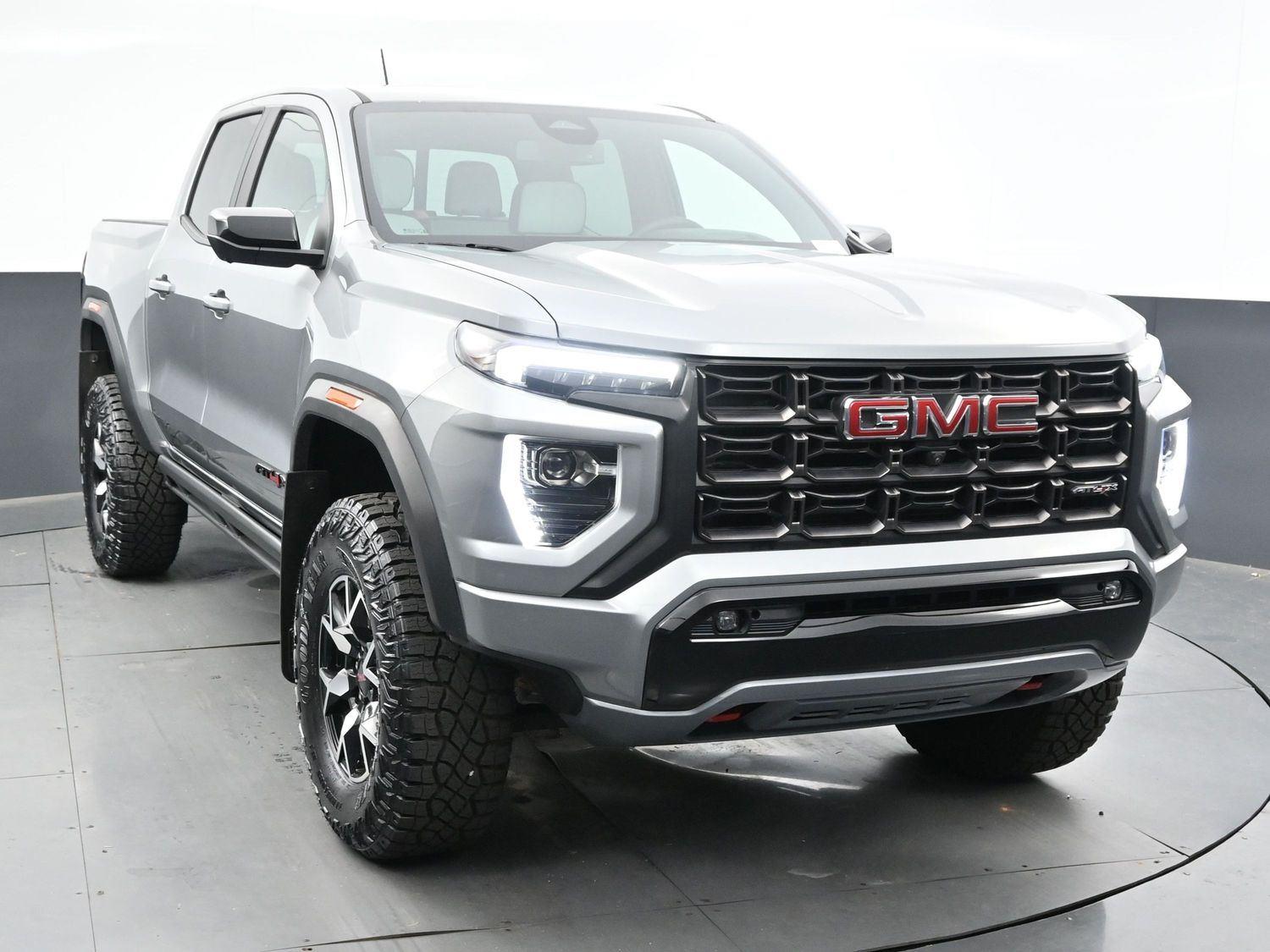 2023 Gmc Canyon AT4X photo 2