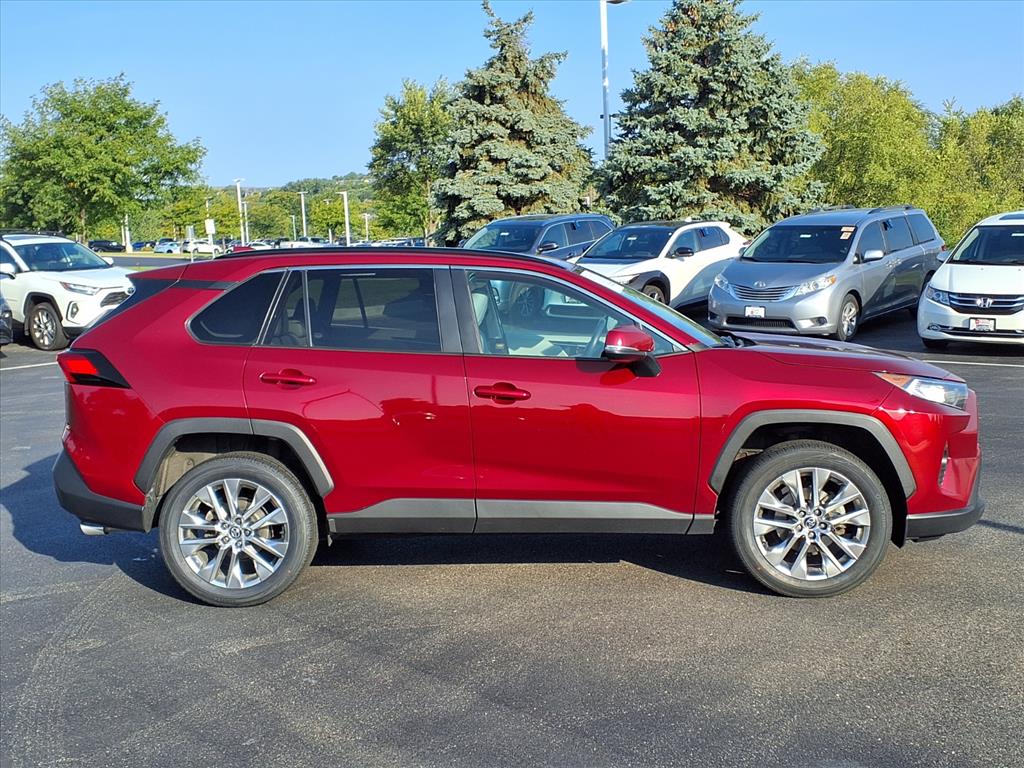 Used 2020 Toyota RAV4 XLE Premium with VIN 2T3A1RFVXLW118002 for sale in Burnsville, Minnesota
