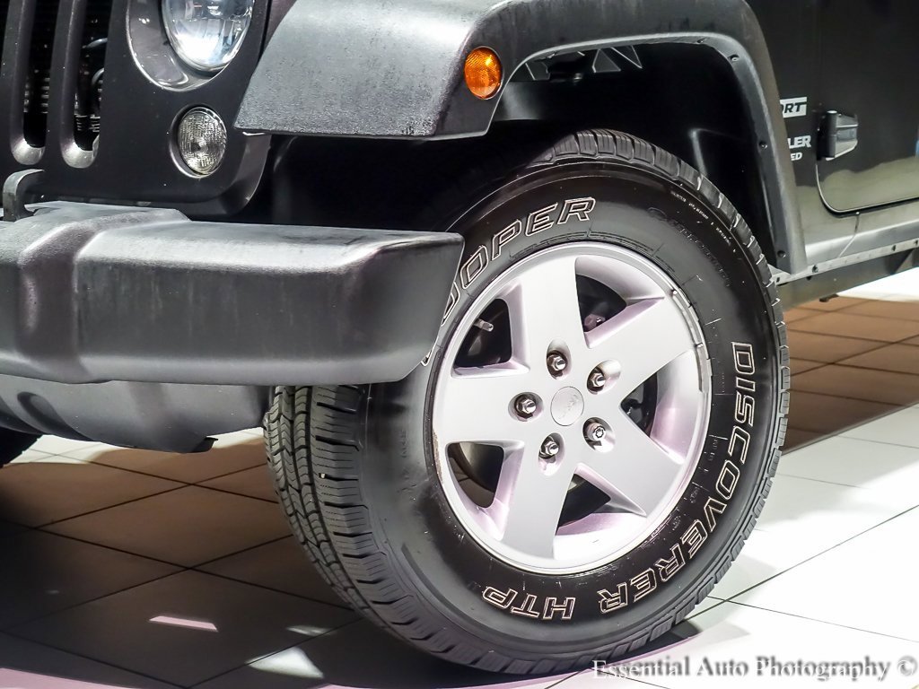 2017 JEEP WRANGLER - Image 4