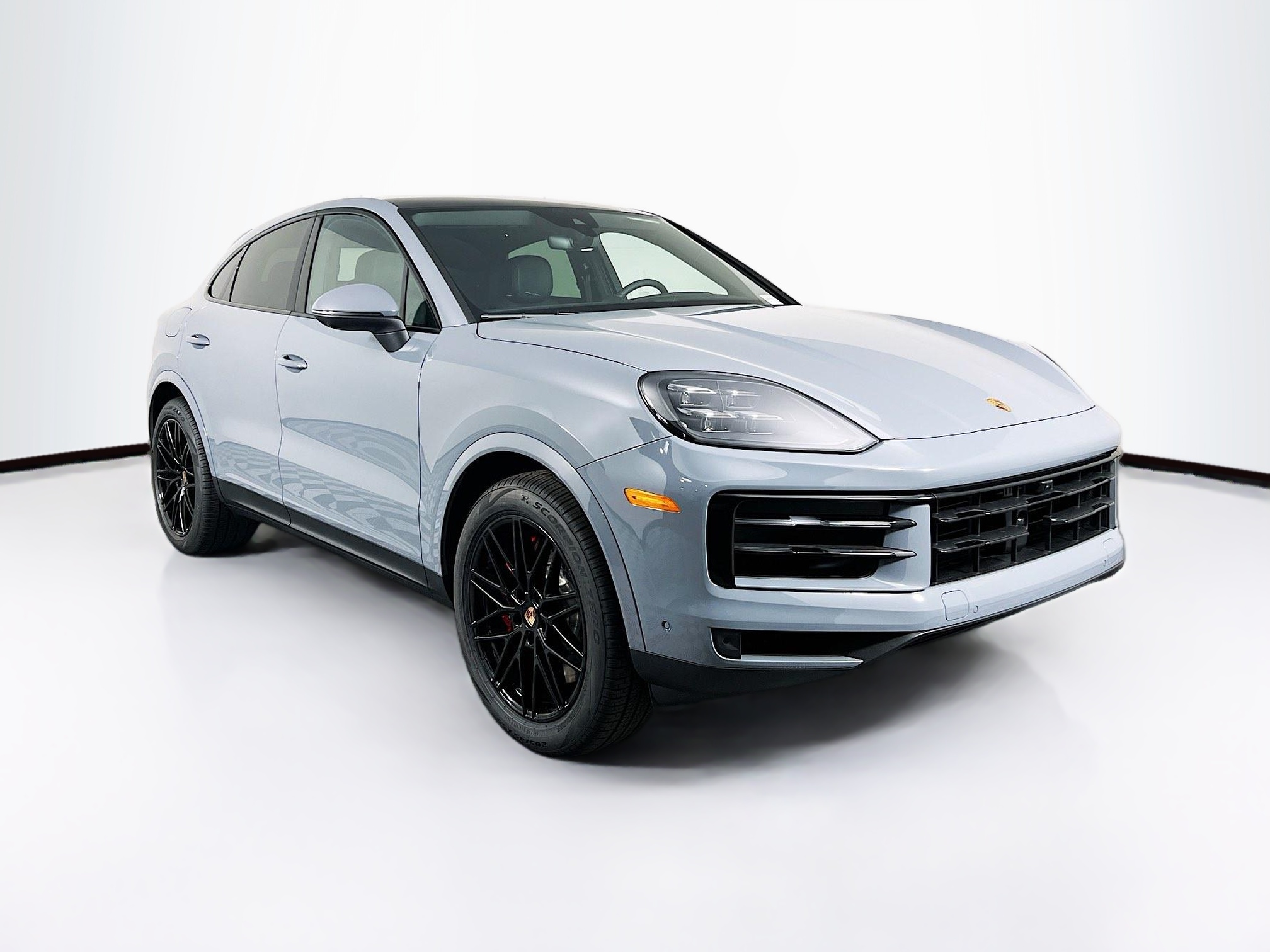 2026 Porsche Cayenne S Coupe photo 2