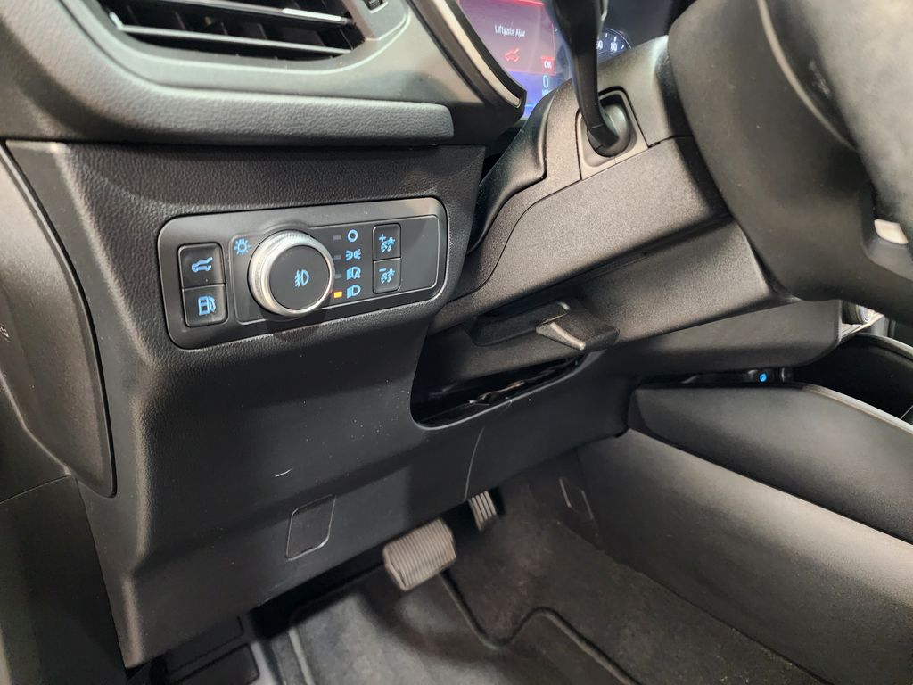 2021 Ford Escape Hybrid SEL photo 18
