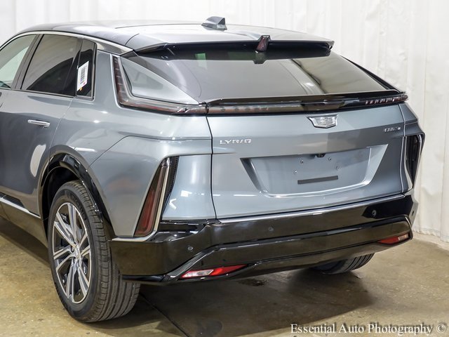 2025 Cadillac Lyriq Luxury photo 6