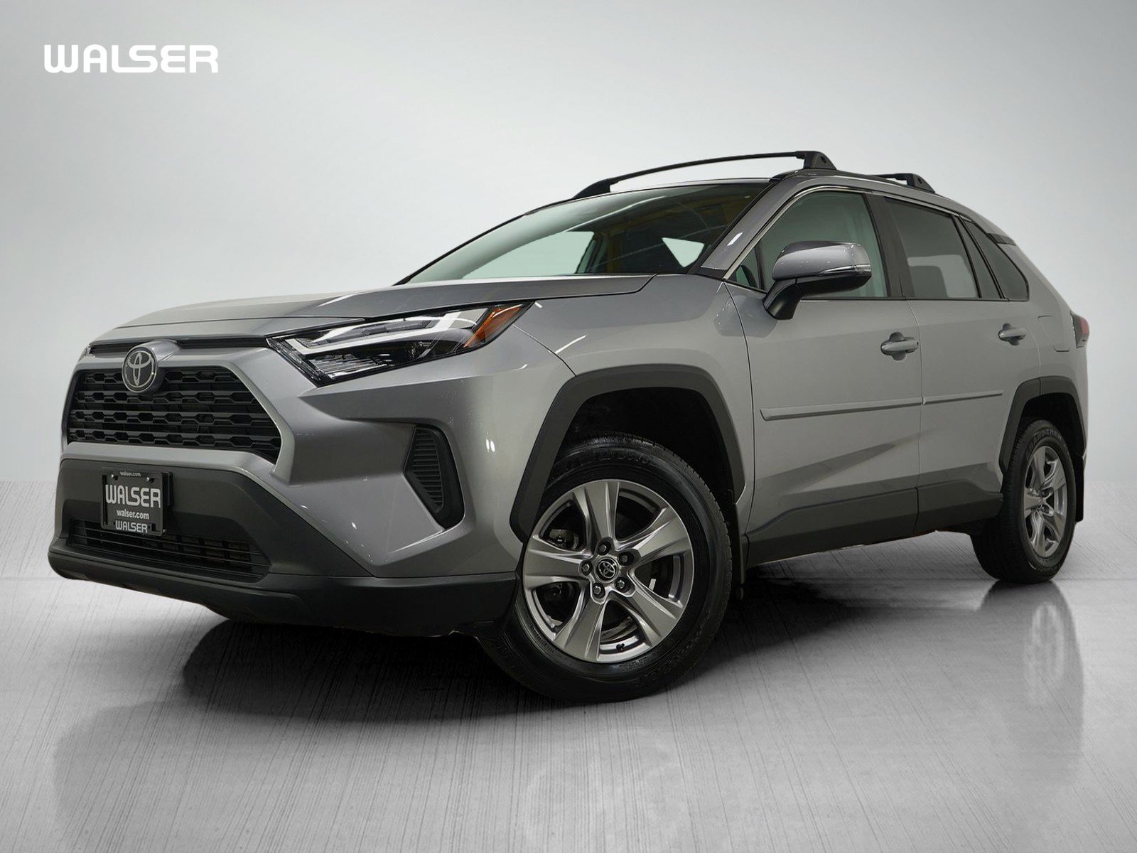 2022 Toyota RAV4 XLE's photo