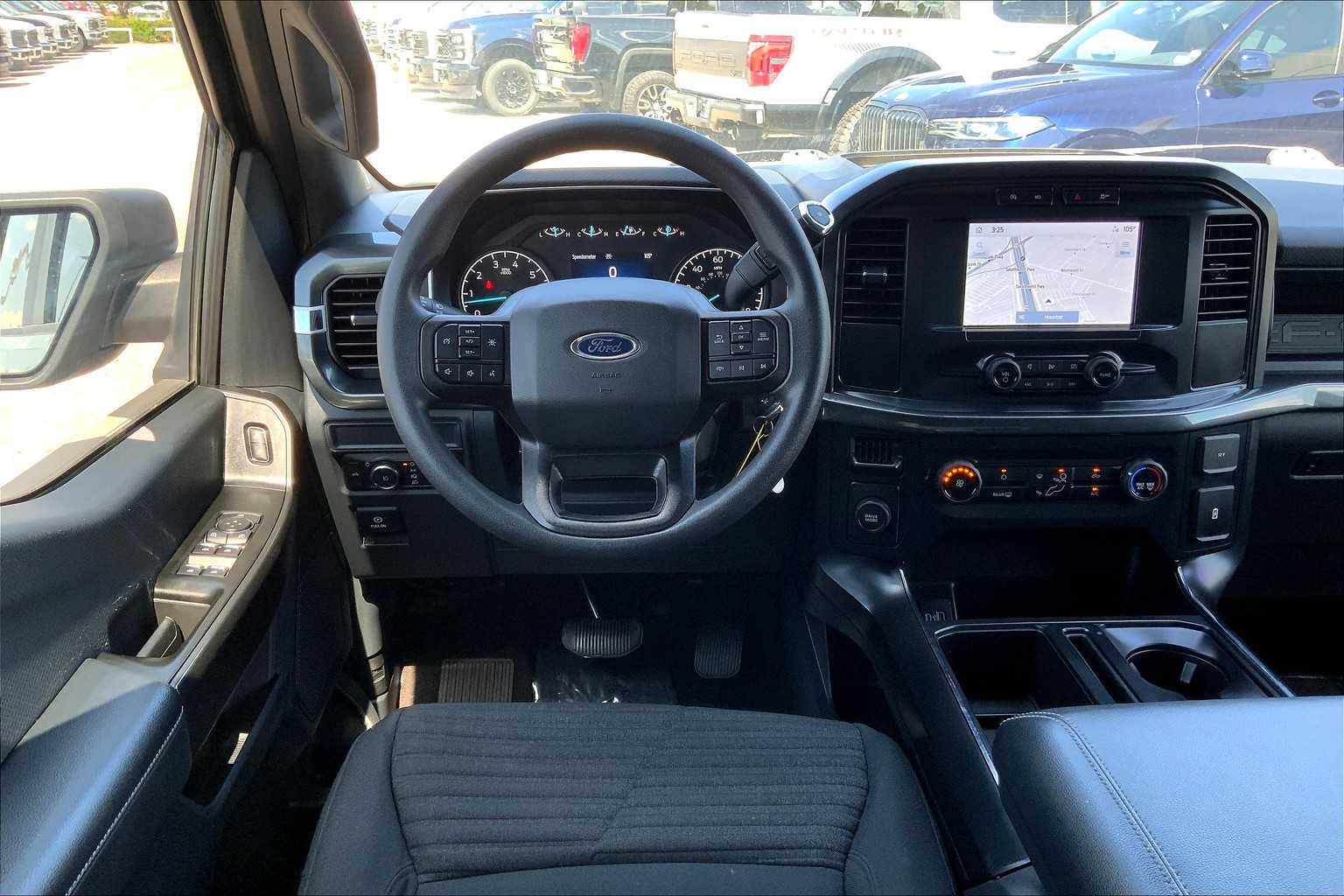 2022 Ford F-150 XL photo 5