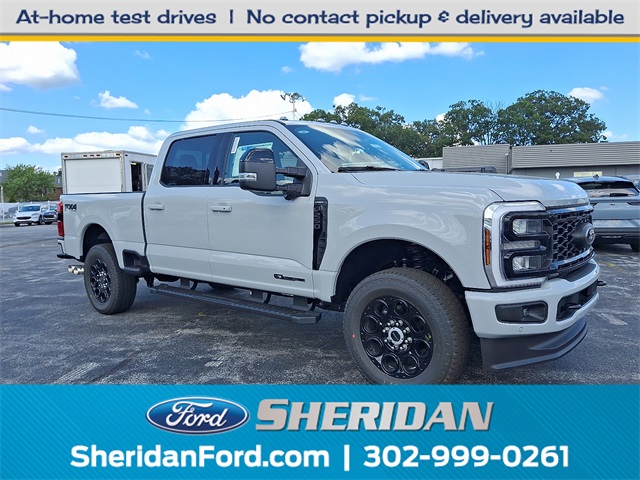 2025 Ford F-250 Super Duty Lariat's photo