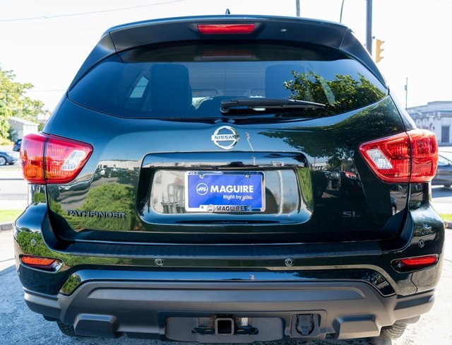 2020 Nissan Pathfinder SL photo 3