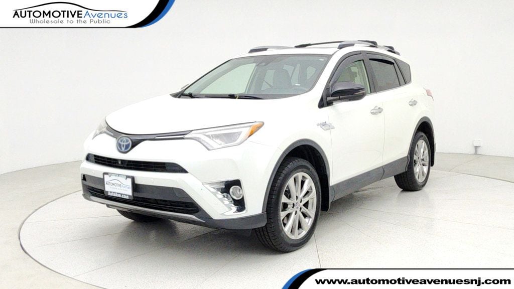 2018 Toyota RAV4 Limited's photo