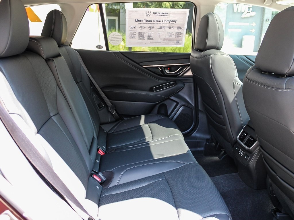 2025 Subaru Outback Touring photo 15