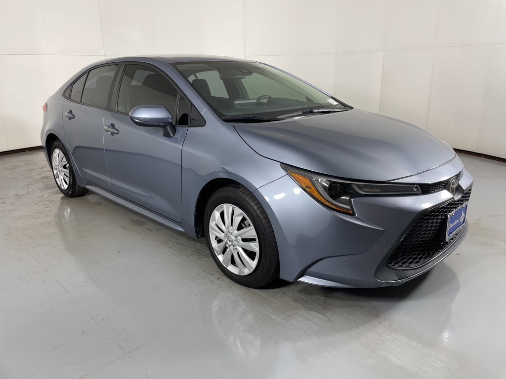 2022 Toyota Corolla LE photo 2