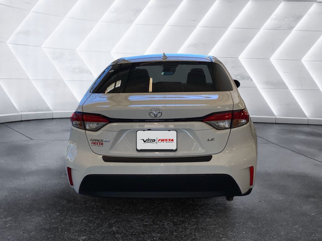 2023 Toyota Corolla LE photo 5