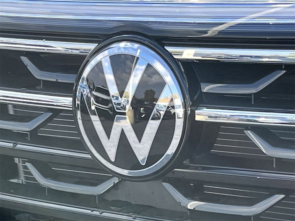 2025 Volkswagen Atlas Peak Edition photo 28