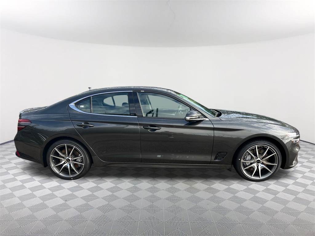 2026 Genesis G70 2.5T Prestige photo 4