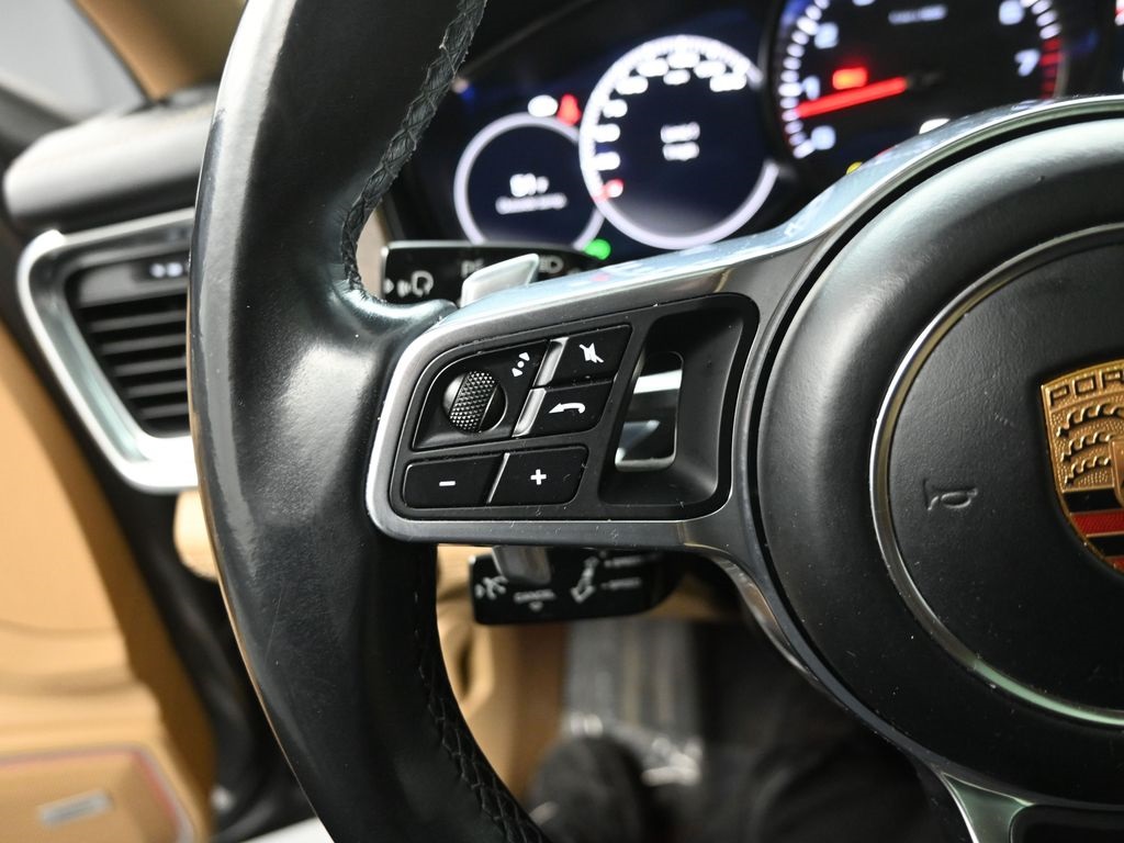 2018 PORSCHE PANAMERA - Image 16