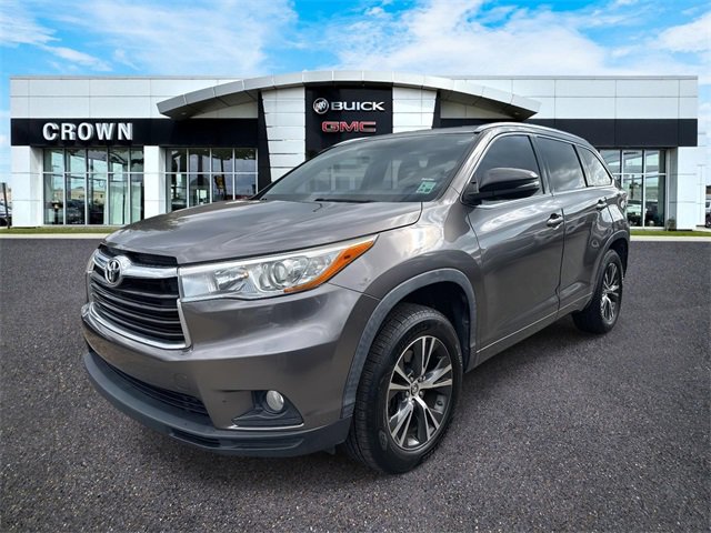 2016 Toyota Highlander XLE's photo