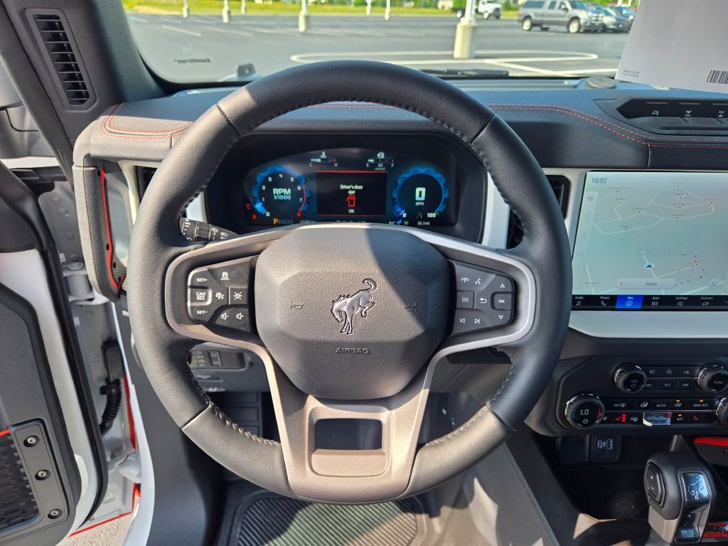 2025 Ford Bronco First Edition photo 26