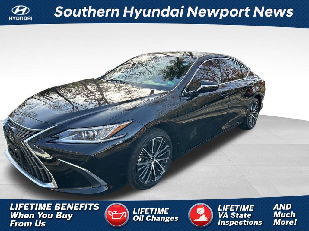 2023 Lexus ES Hybrid 300h's photo