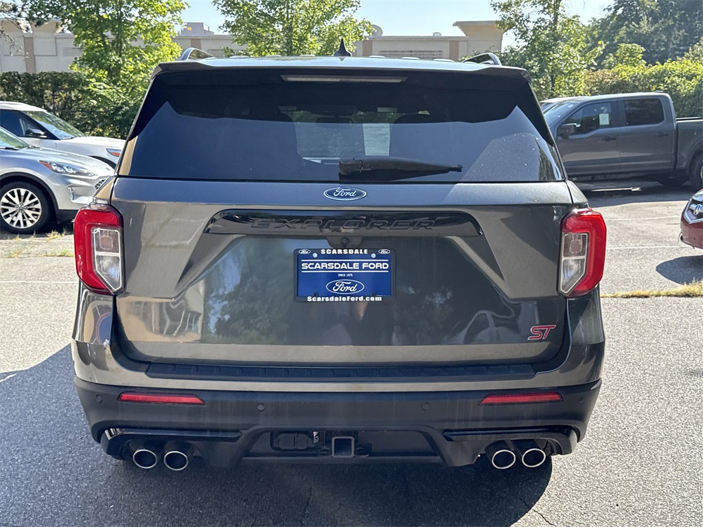 2020 Ford Explorer ST photo 3