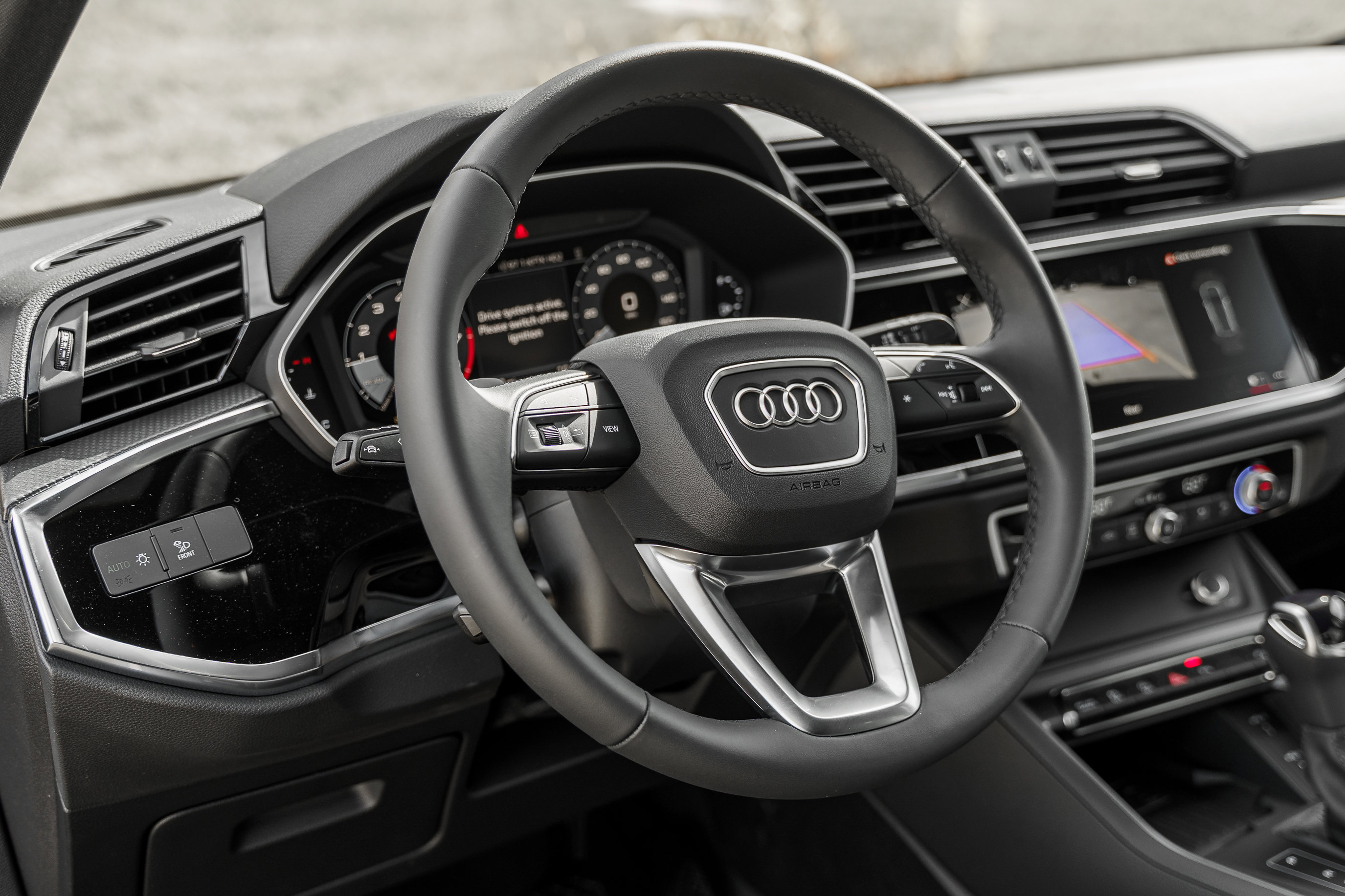 2025 Audi Q3 S line Premium photo 9