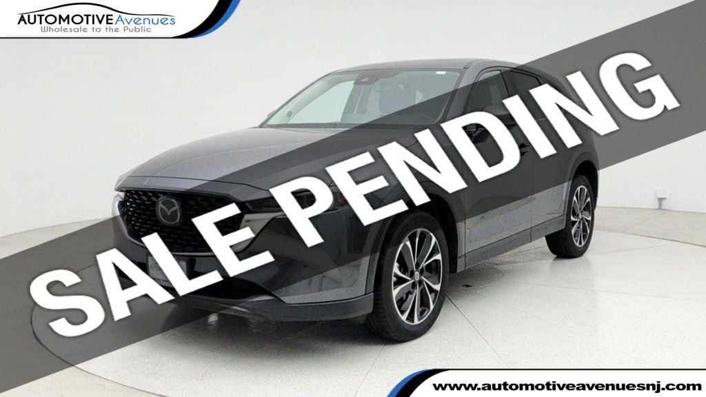 2023 Mazda CX-5 S Premium package's photo