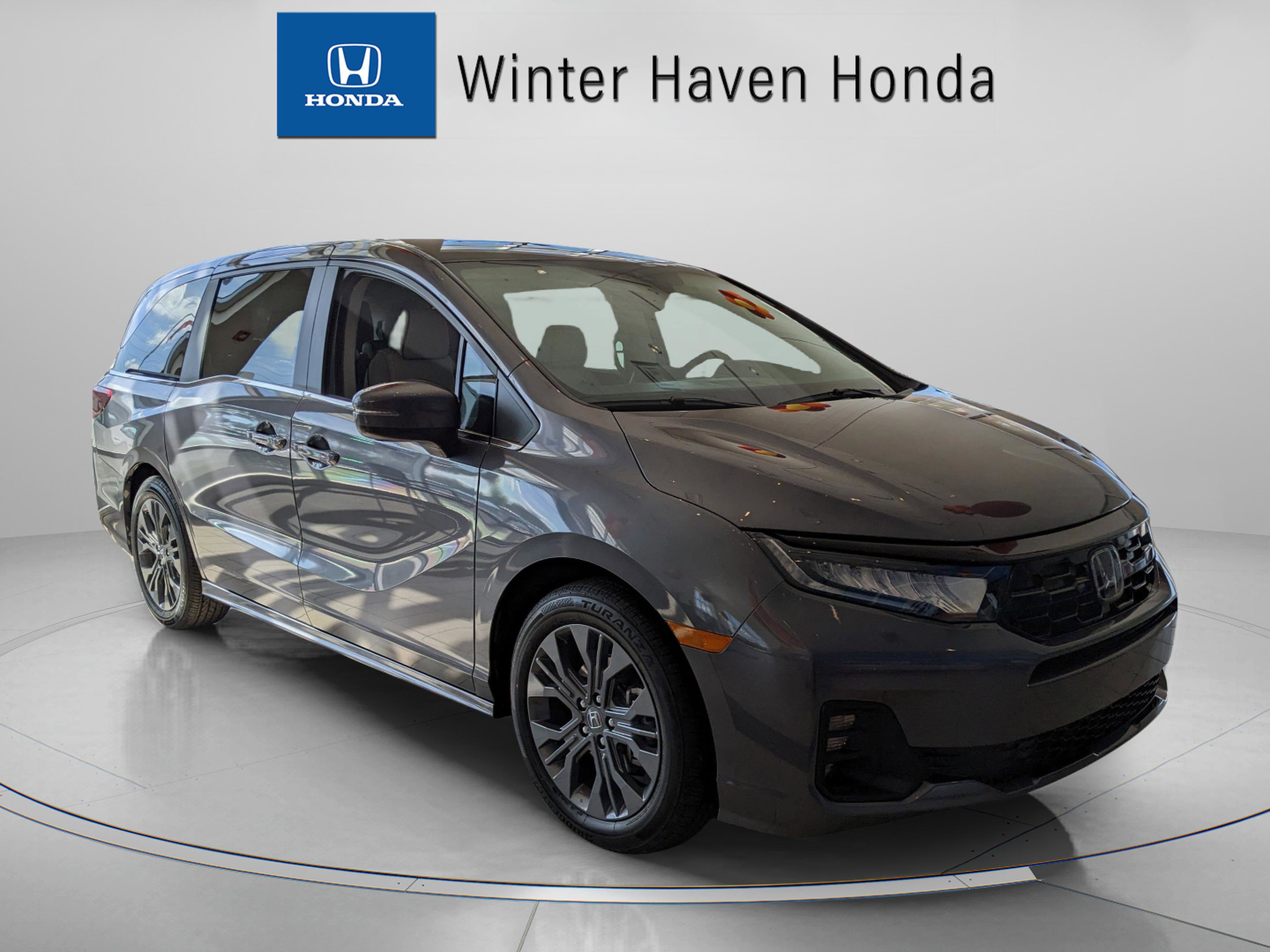 2026 Honda Odyssey Touring's photo