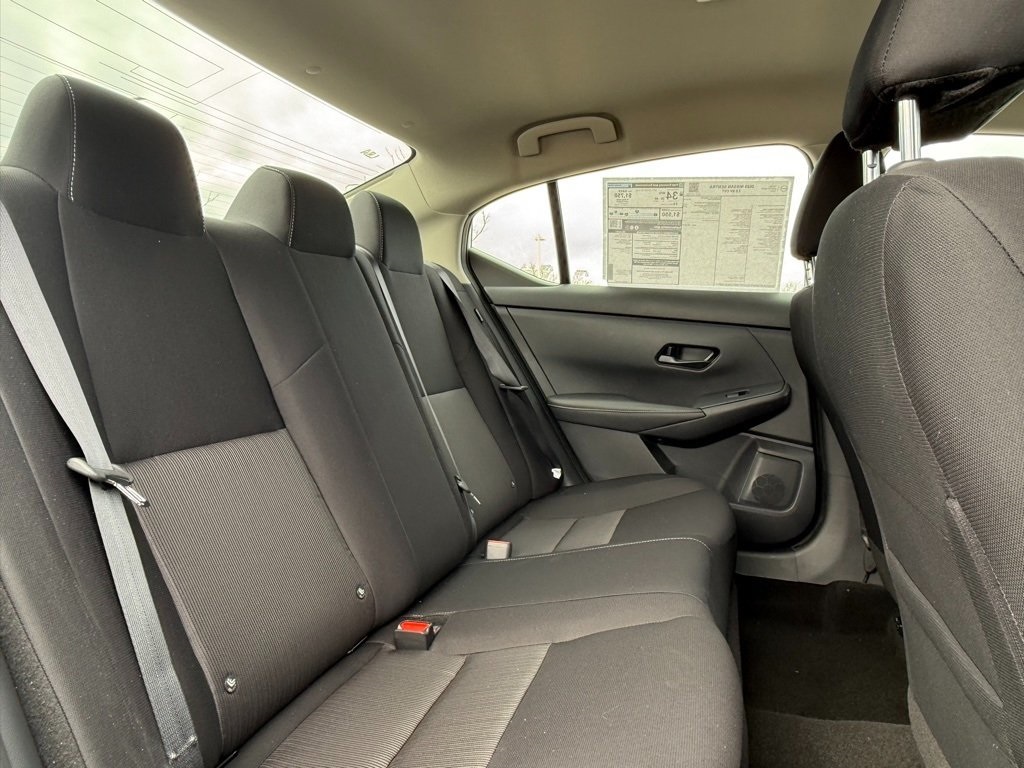 2025 Nissan Sentra SV photo 26