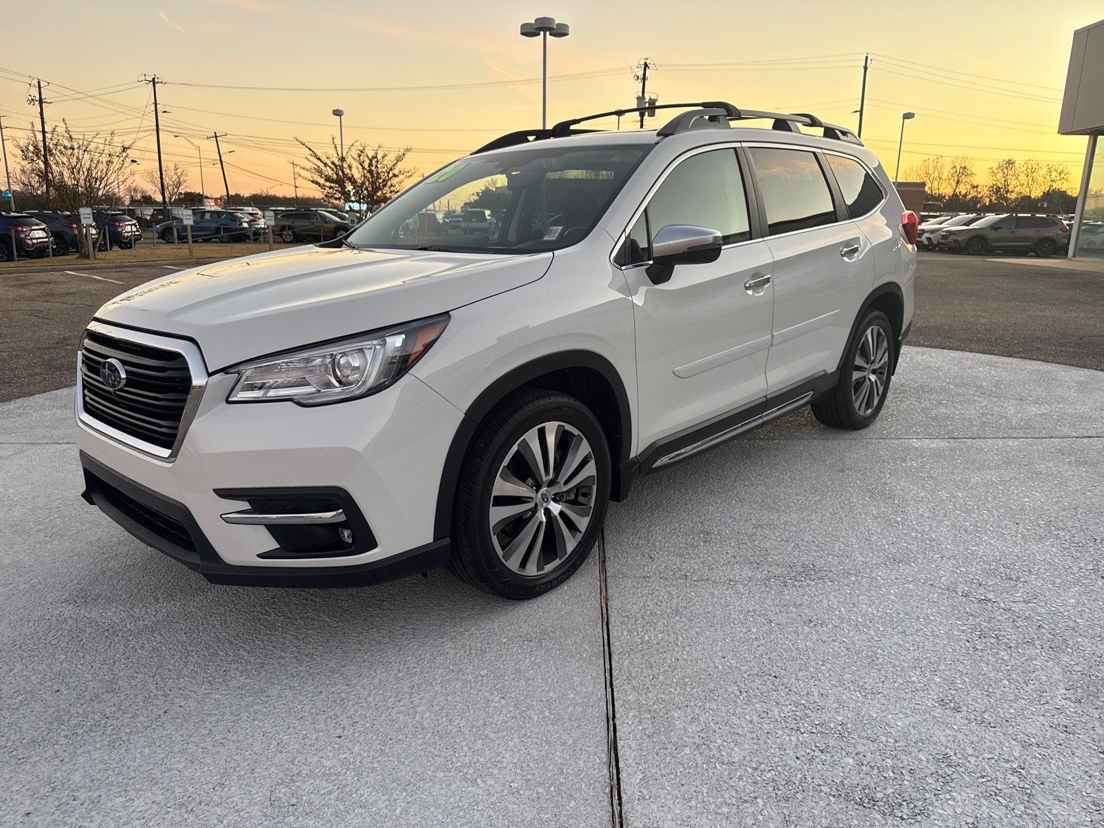 2020 Subaru Ascent Touring photo 2