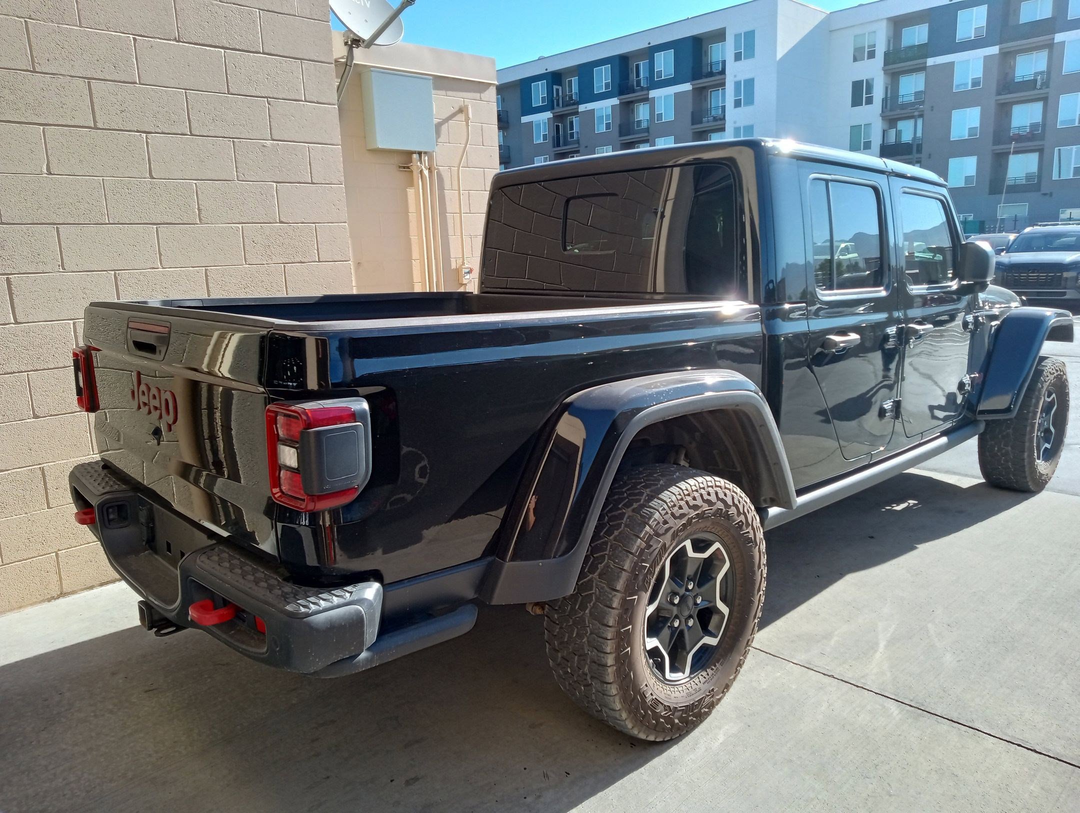 2020 Jeep Gladiator Rubicon photo 3