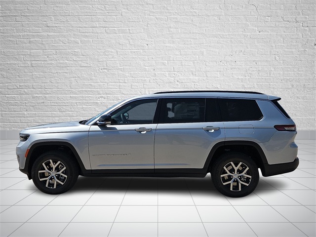 2025 Jeep Grand Cherokee Limited photo 2