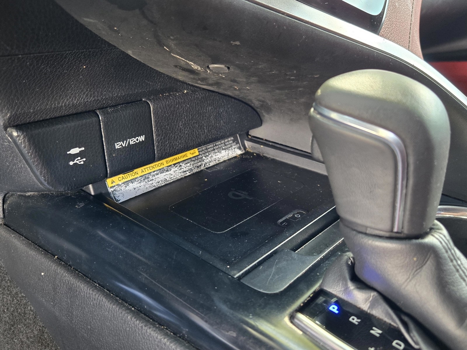 2019 Toyota Camry XSE photo 22