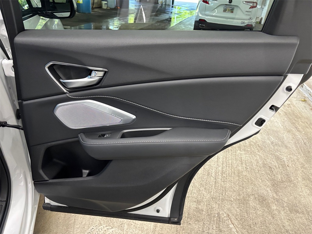 2025 Acura RDX Technology photo 17