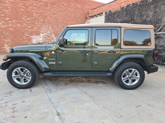 2021 Jeep Wrangler Unlimited Sahara photo 3