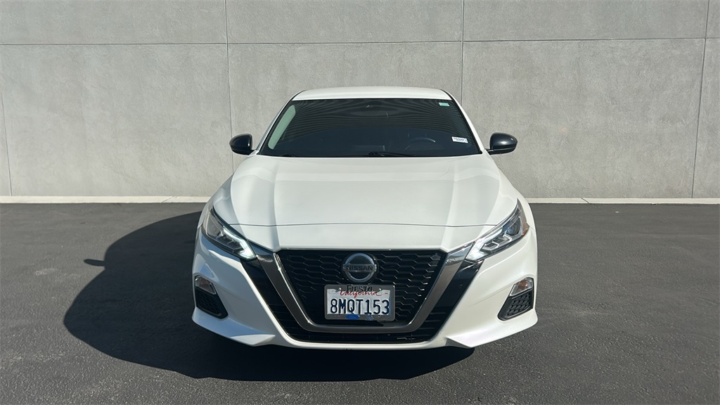 2020 Nissan Altima 2.5 SR photo 2